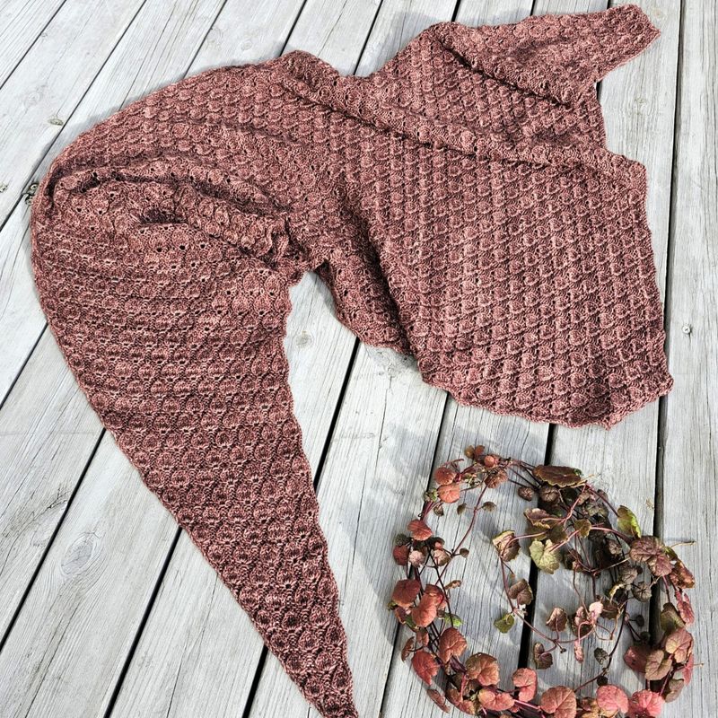 Chestnut Shawl